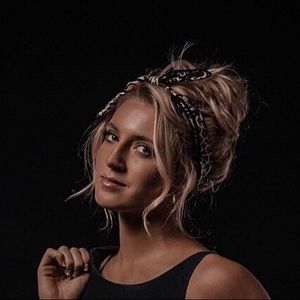 Meet your Posher, Zoe